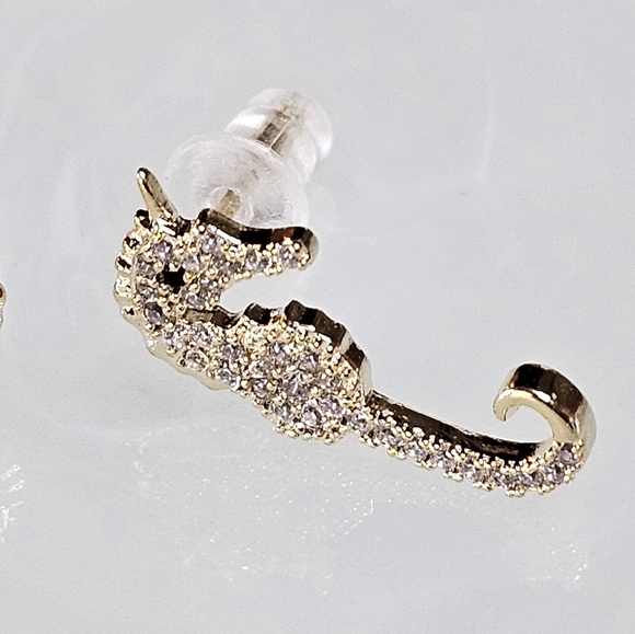 Little Seahorse Earrings - Picture 3 of 5